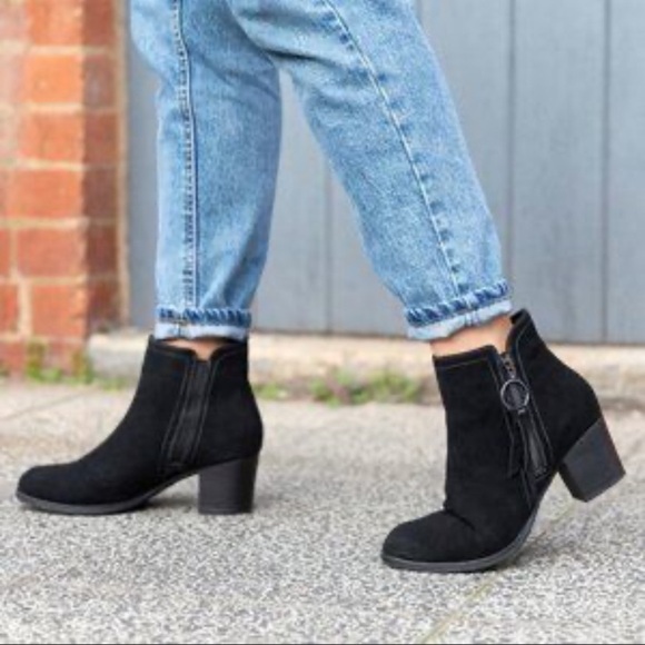 Sketchers Chunky Bloc Heel TAXI Ankle Zip Up Black Genuine Leather Bootie - Picture 1 of 7